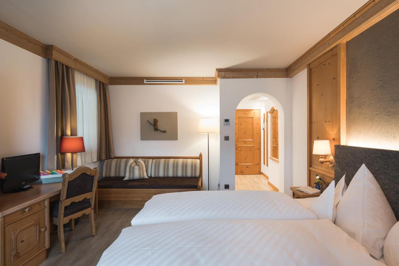Hotel Alpenhof Tirolo Esterno foto