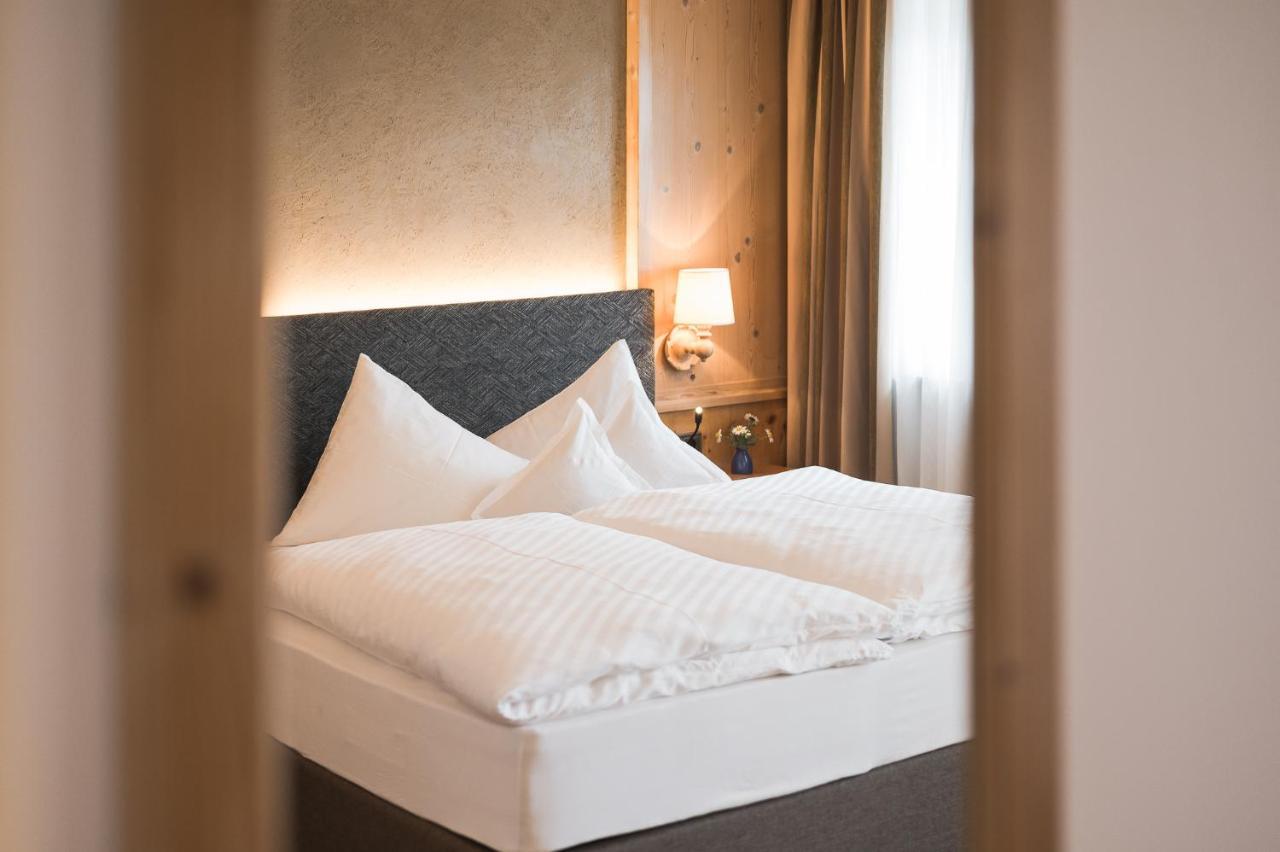 Hotel Alpenhof Tirolo Esterno foto