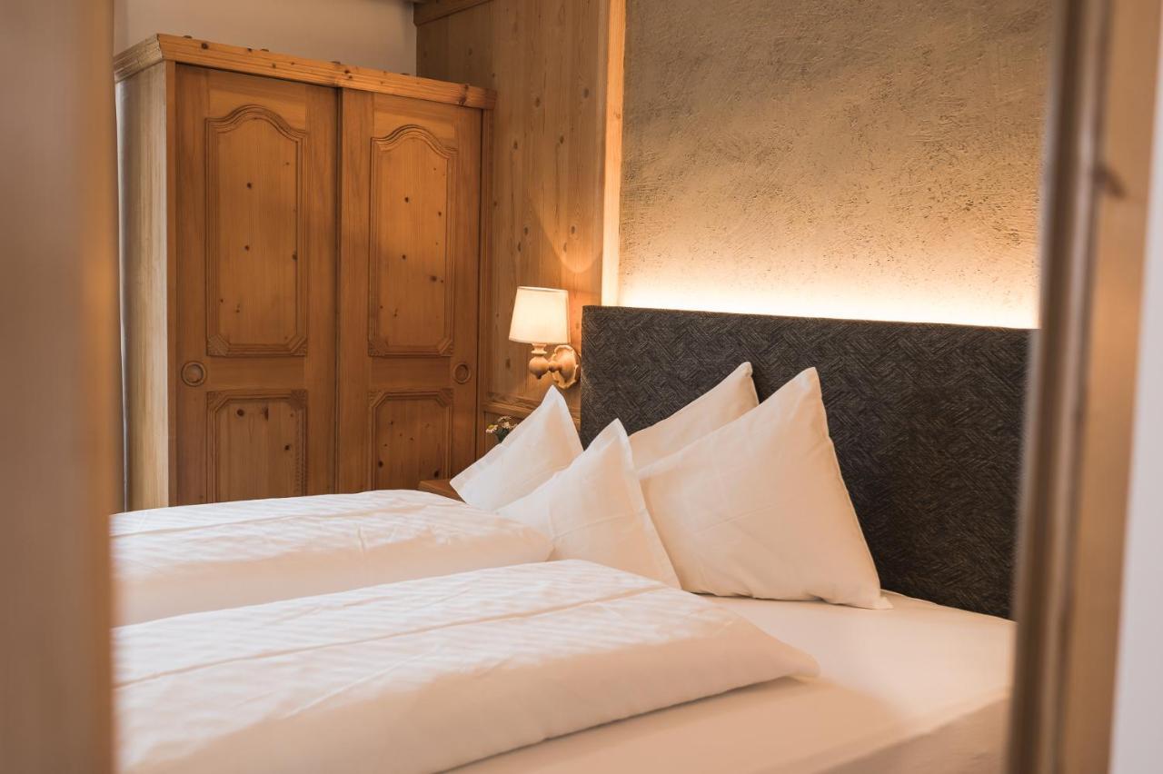Hotel Alpenhof Tirolo Esterno foto