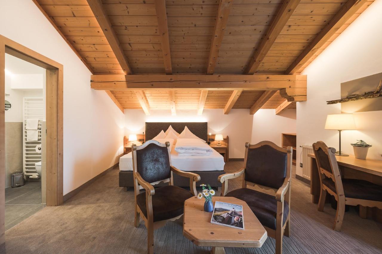 Hotel Alpenhof Tirolo Esterno foto