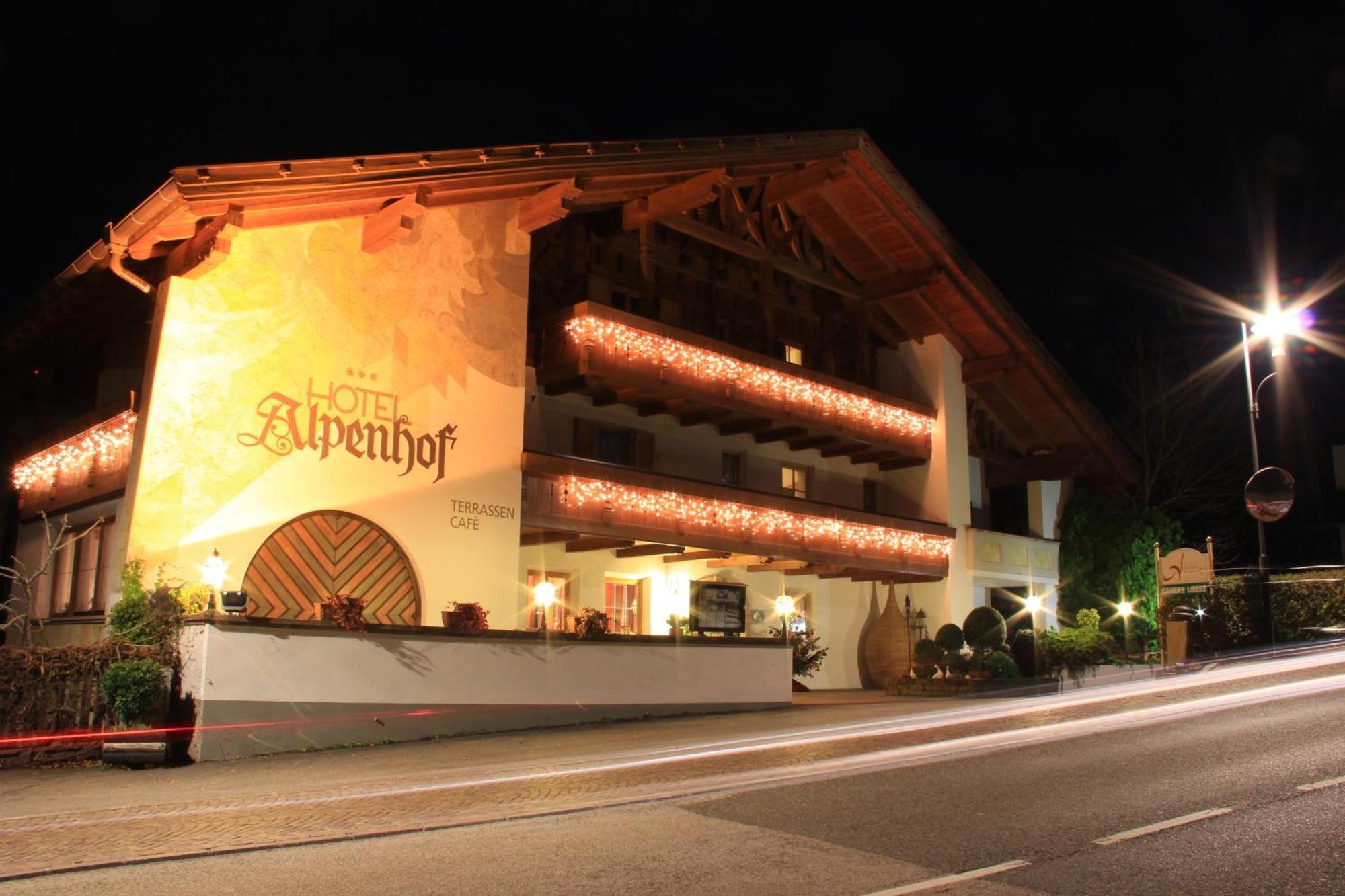 Hotel Alpenhof Tirolo Esterno foto